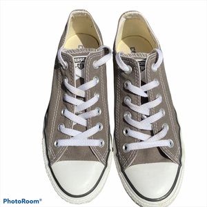 COPY - Converse All⭐️Star Chuck Taylors Grey Low top W-7,M-5 Like New